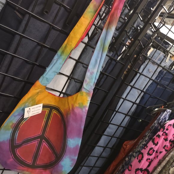 Large Peddler Bag from Gypsy Rose - PEACE SIGN - Picture 2 of 3